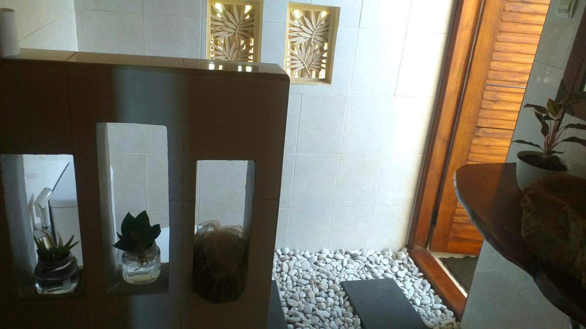 Lafyu Bali Hotel Singaraja Exterior foto