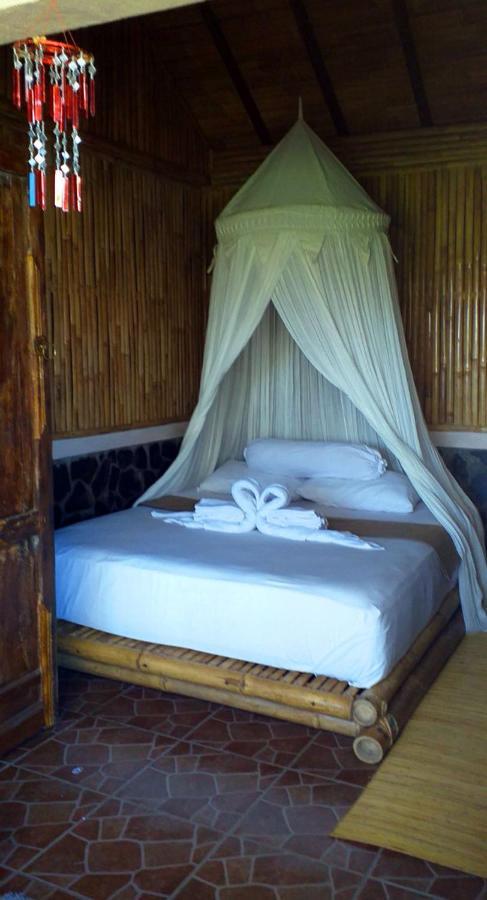 Lafyu Bali Hotel Singaraja Exterior foto